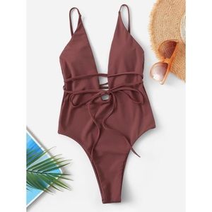 NWT Plunging Belted Low Back One Piece Swimsuit